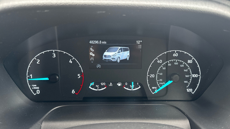 Ford Tourneo Custom Transit Custom Tourneo L2 Diesel Fwd 2.0 EcoBlue 150ps Low Roof 8 Seater Titanium